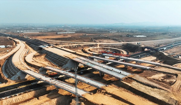 第三公司董梁沈新项目马庄枢纽跨长深高